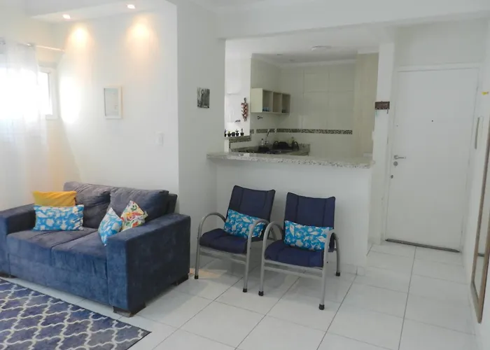 Guarujá Enseada 400 m da praia, ótima localização