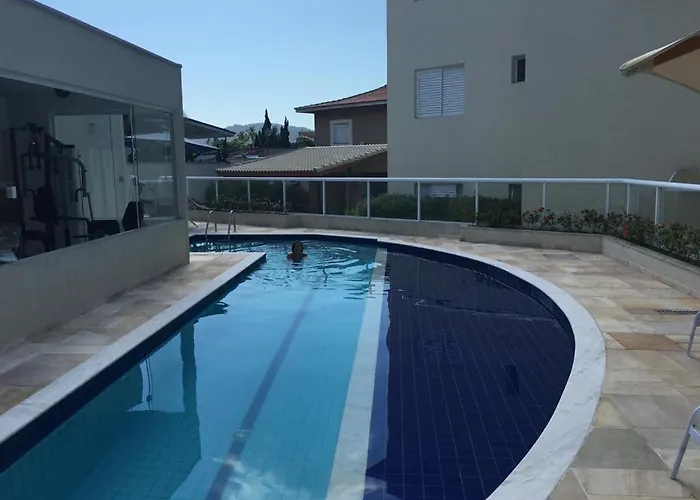 Apt Terreo Com Quintal Praia De Enseada Lazer Total Guarujá